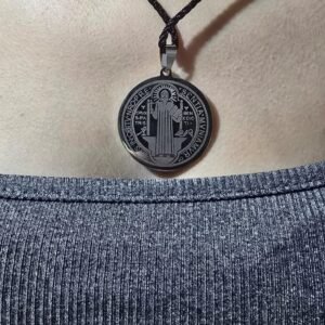 Collar Medalla San Benito Doble Cara